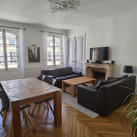 3 Pieces 4****, Au Coeur Du Quartier Historique Apartman Versailles Kültér fotó