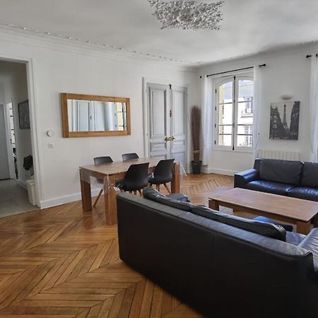 3 Pieces 4****, Au Coeur Du Quartier Historique Apartman Versailles Kültér fotó